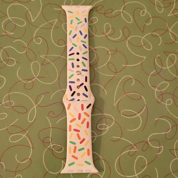Apple Watch 41mm Pride Edition Sport Band (M/L) - Picture 3 of 4